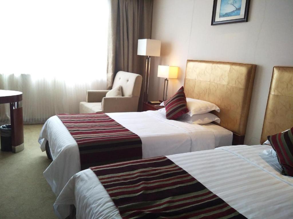Maison New Century Hotel Ningbo Luaran gambar